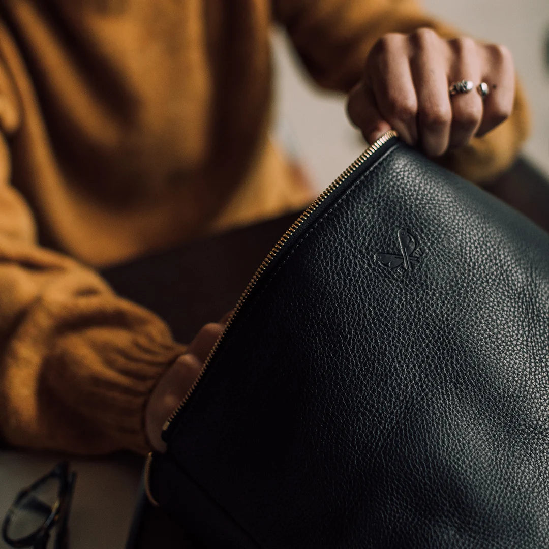 Flight Pouch - Black Leather