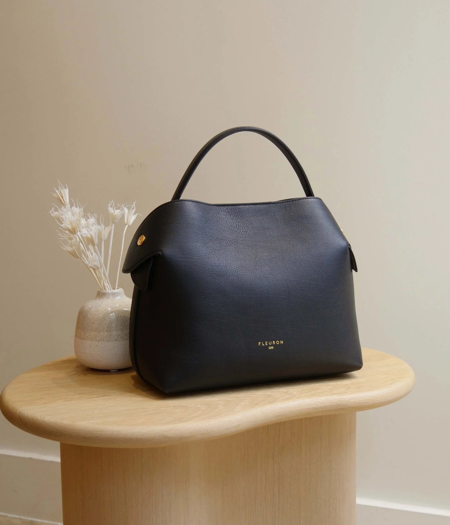 Swann | Noir Lisse