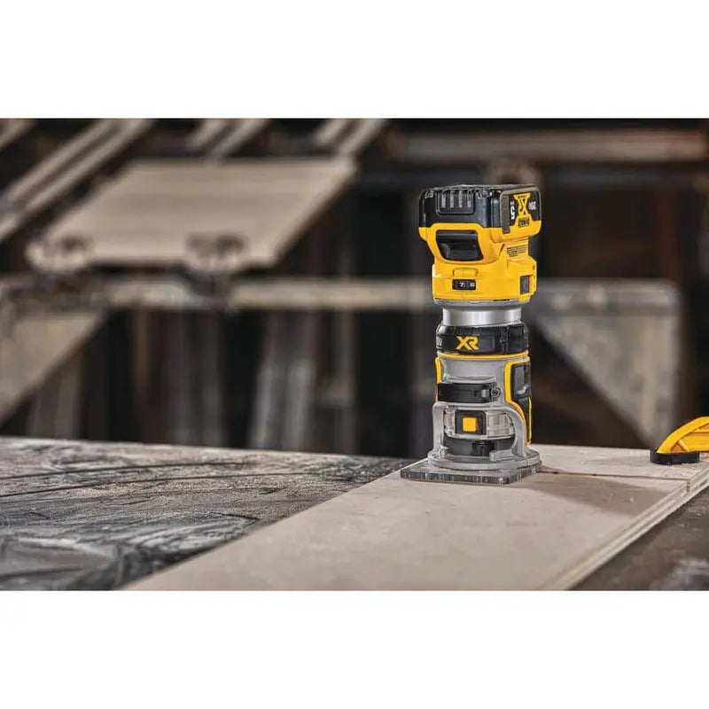DEWALT 20V MAX XR Cordless Brushless Compact Router (Tool Only) DCW600B
