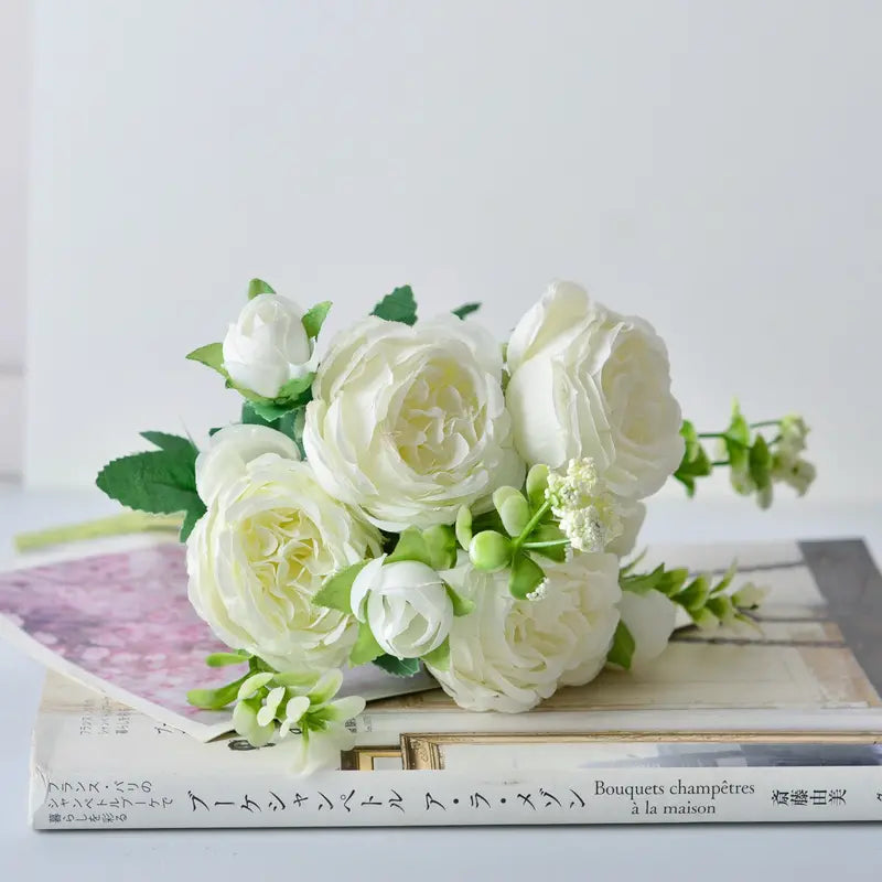 Korean-Style Handheld Peony Bouquet Five-Spray Silk Floral Arrangement (31 cm)