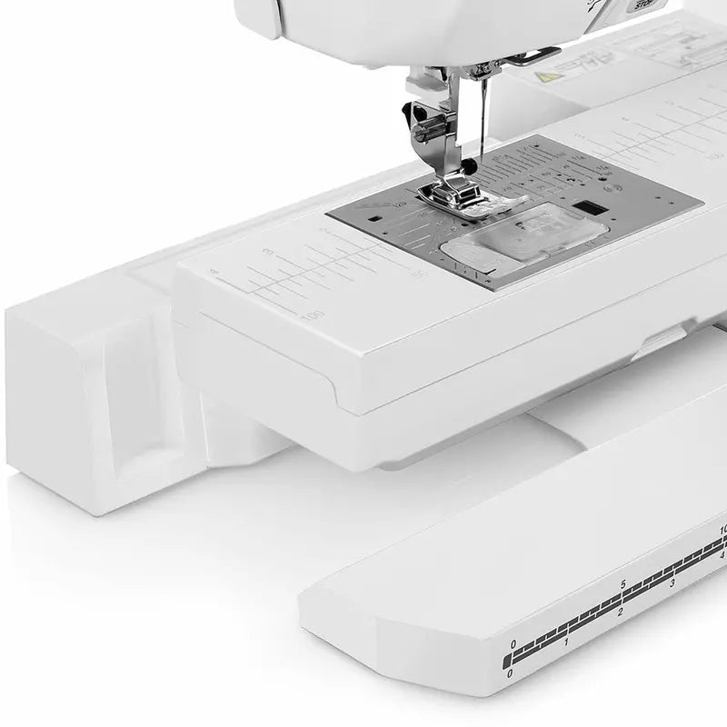 Janome Memory Craft 9850 Computerized Sewing & Embroidery Machine Includes VIP Bonus Kit