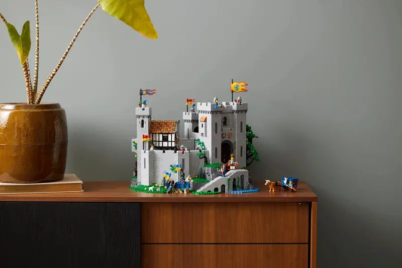 Lion Knights’ Fantasy Castle Building Set for Kids