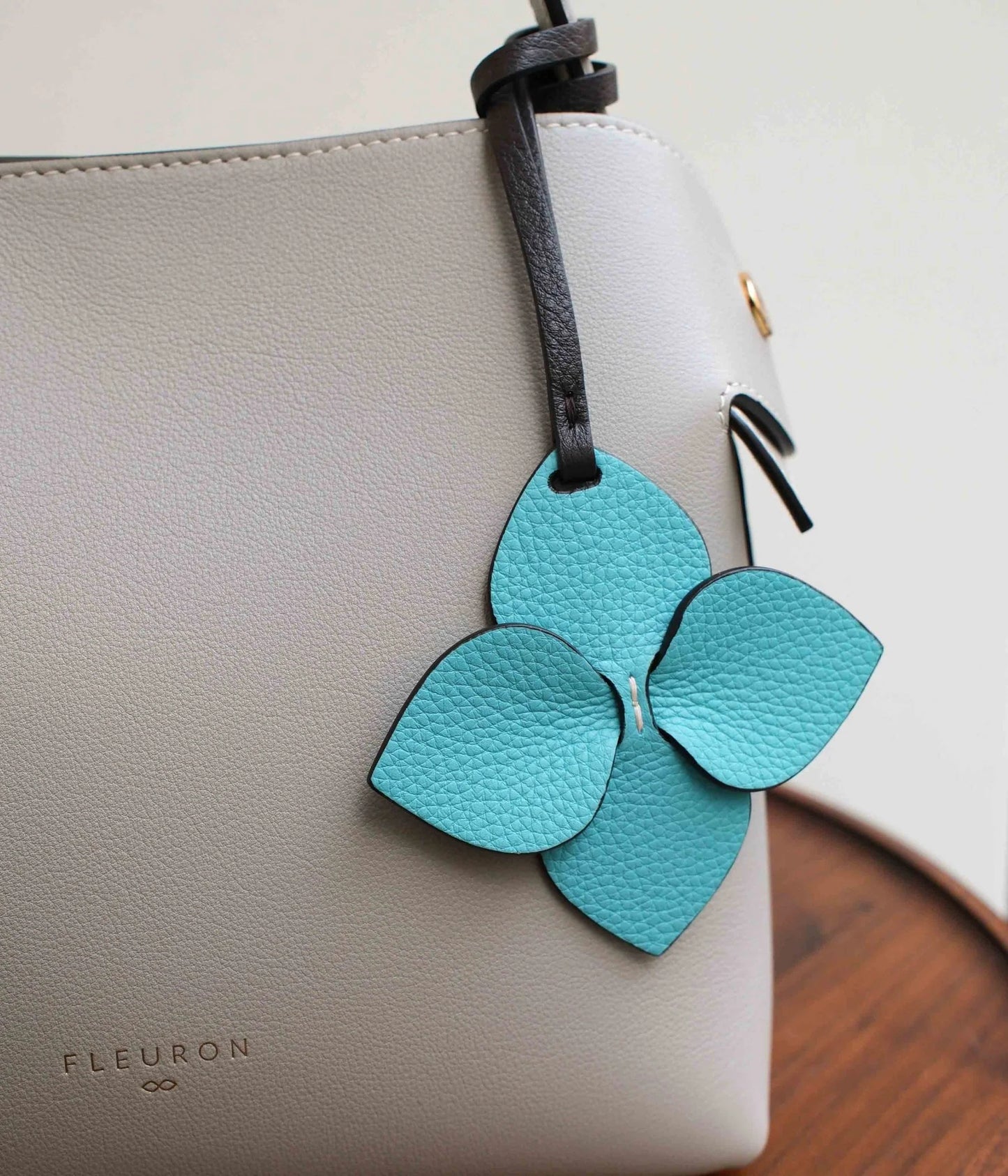 Sia | Turquoise