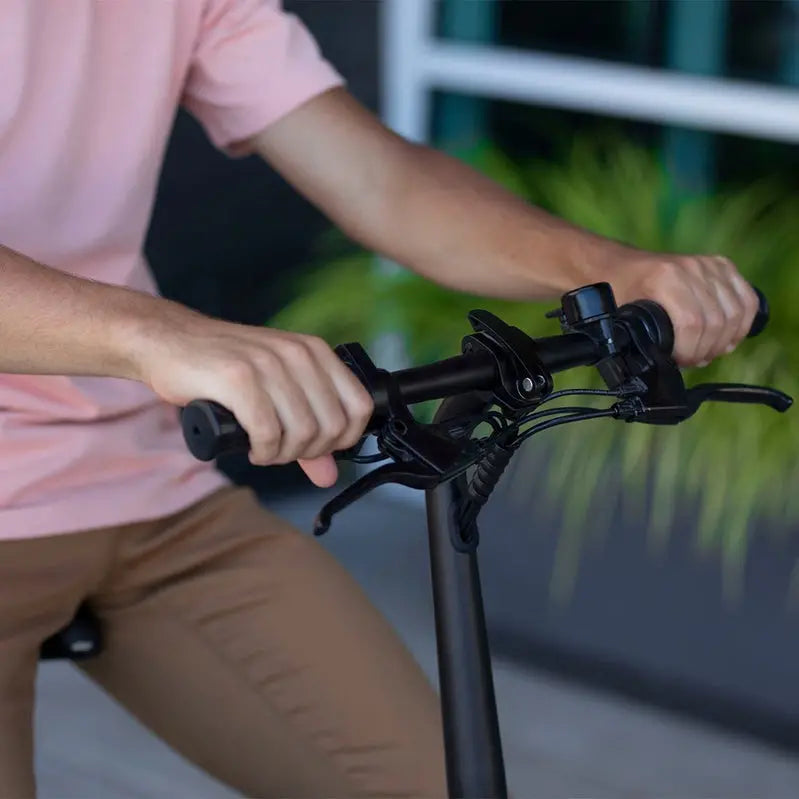 Jetson Bolt Pro Electric Bike Step-Through Frame, 250W Motor, Integrated Lights & LCD Display