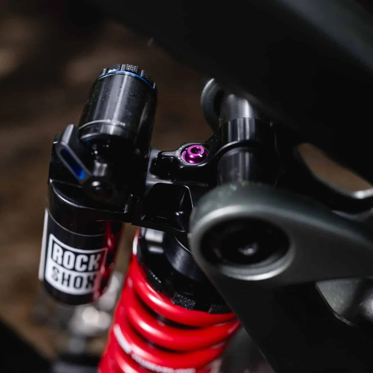 Amortisseur ROCKSHOX VIVID ULTIMATE RC2T HBO Standard pour Santa Cruz Nomad 6 (2023+)