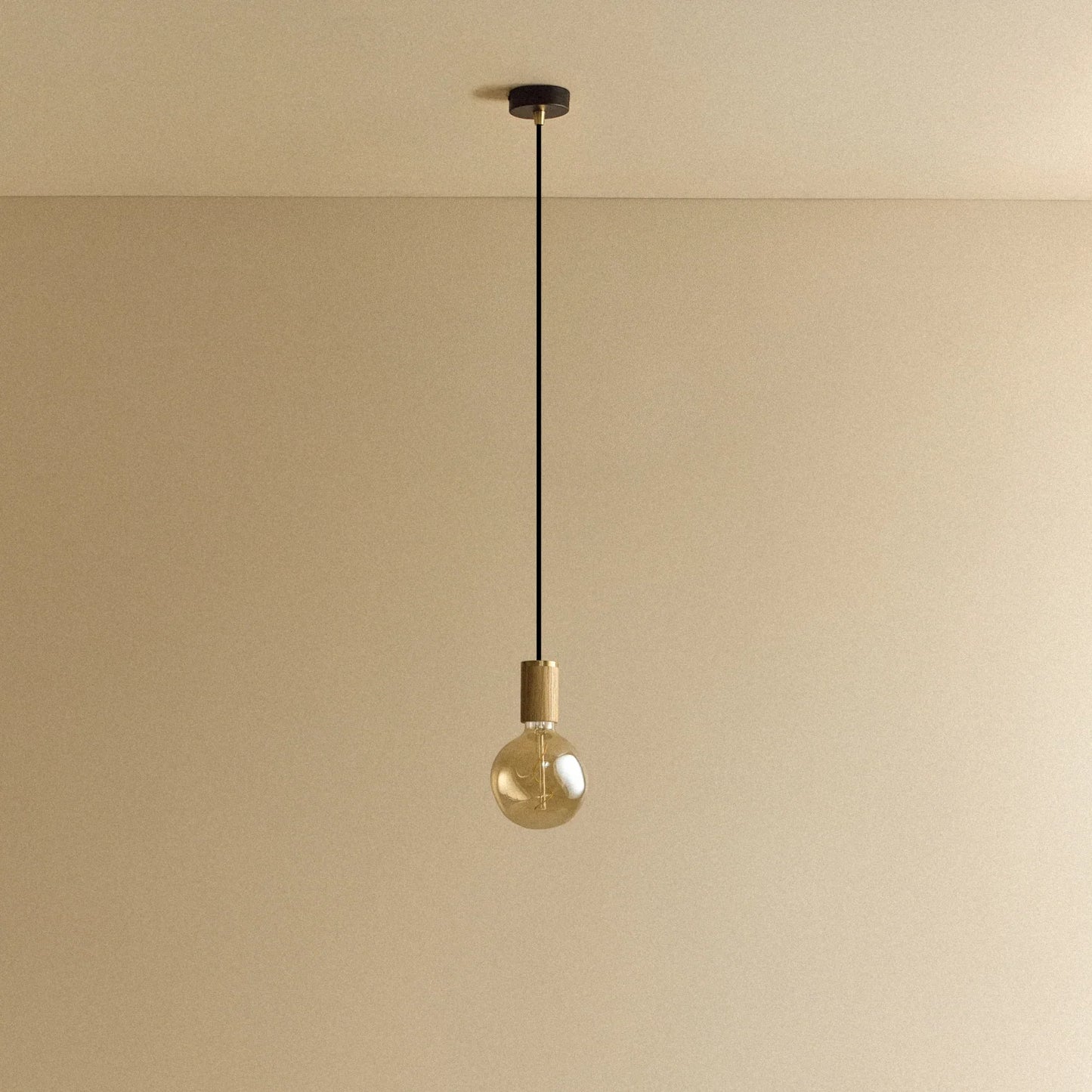 Voronoi I Pendant Light in Oak