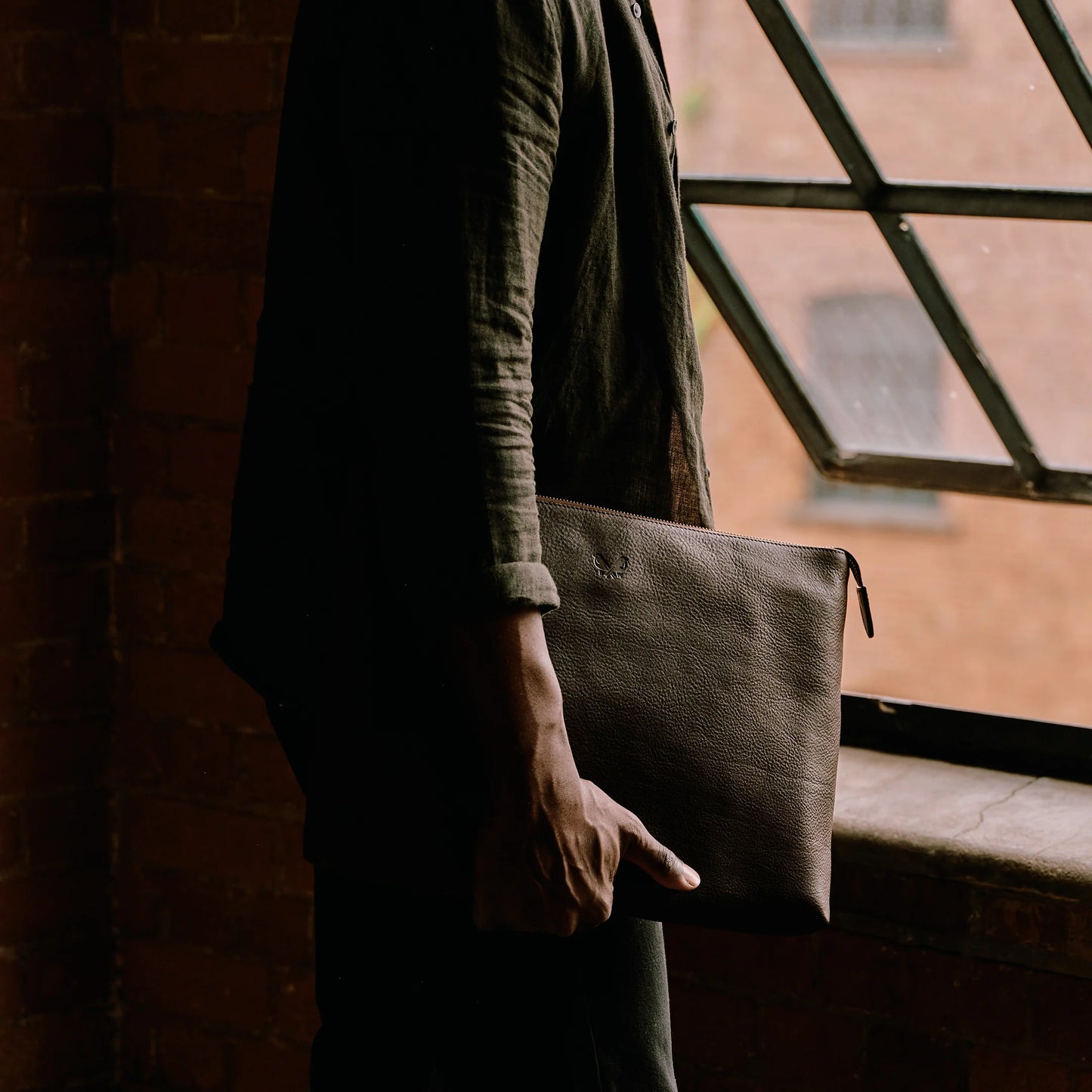 Flight Folio XL - Brown Leather