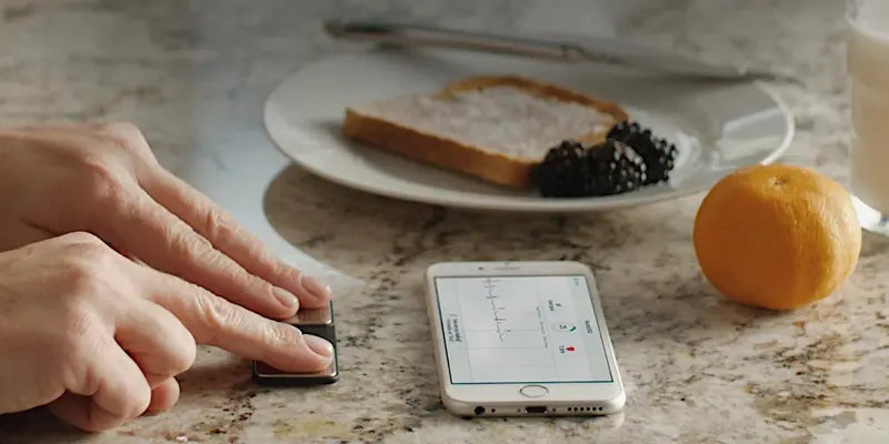 KardiaMobile 6L Personal EKG Monitor FDA-Cleared, Compatible with Most Smartphones