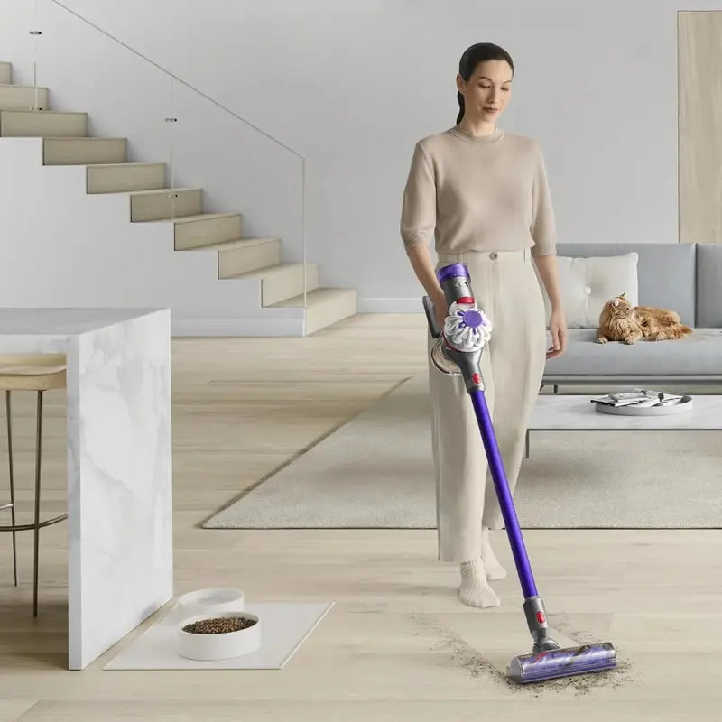 Dyson V8 Animal Cordless Vacuum Pet Hair Specialist, Detachable Handheld, Advanced Filtration System