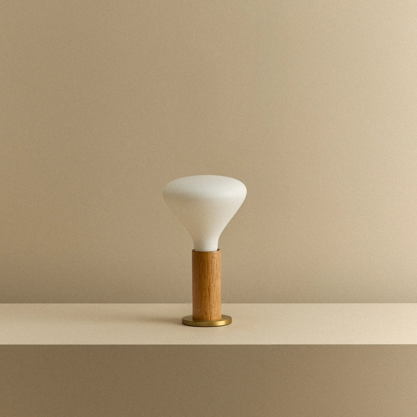 Knuckle Table Lamp in Oak + Noma