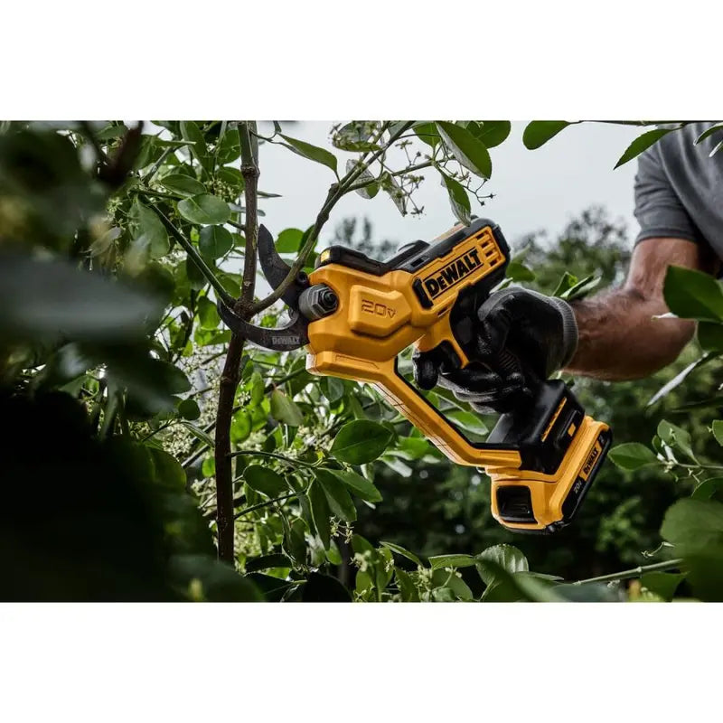 DEWALT 20V MAX* 1 1/2″ Cordless Pruner Bare Tool DCPR320B from DEWALT
