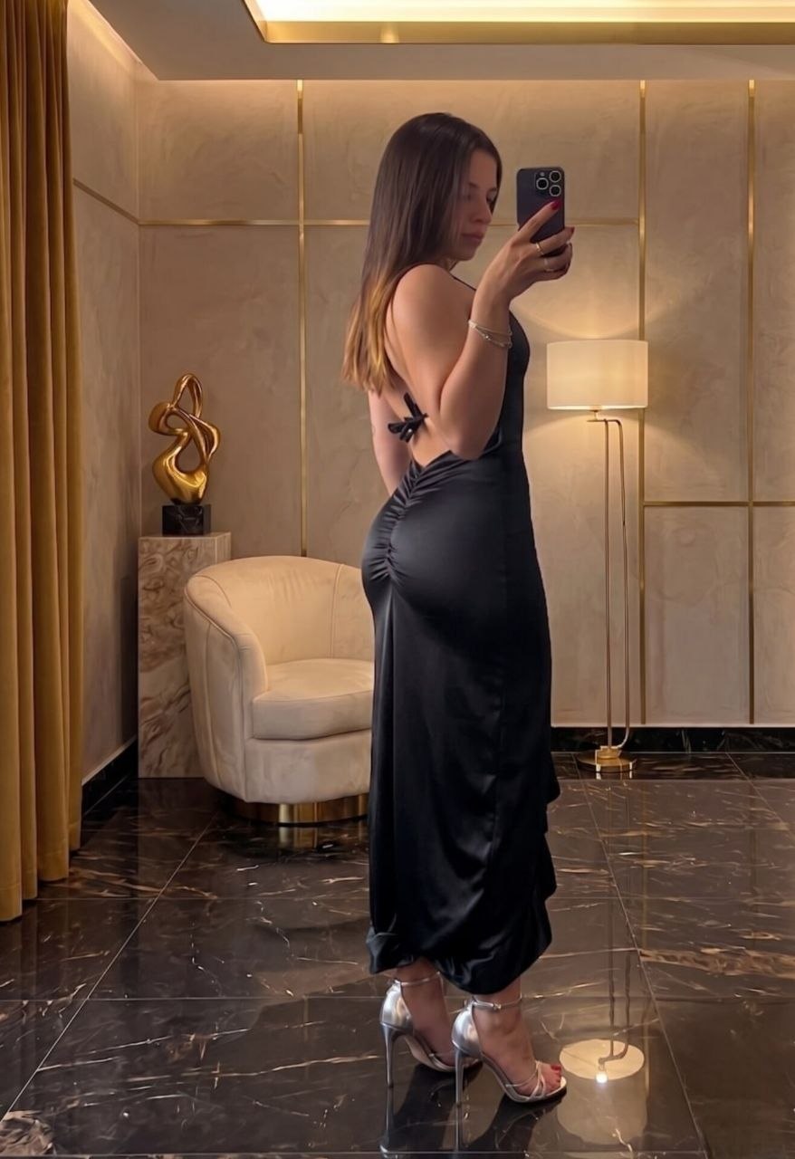 Robe en Satin Noir "Minuit"