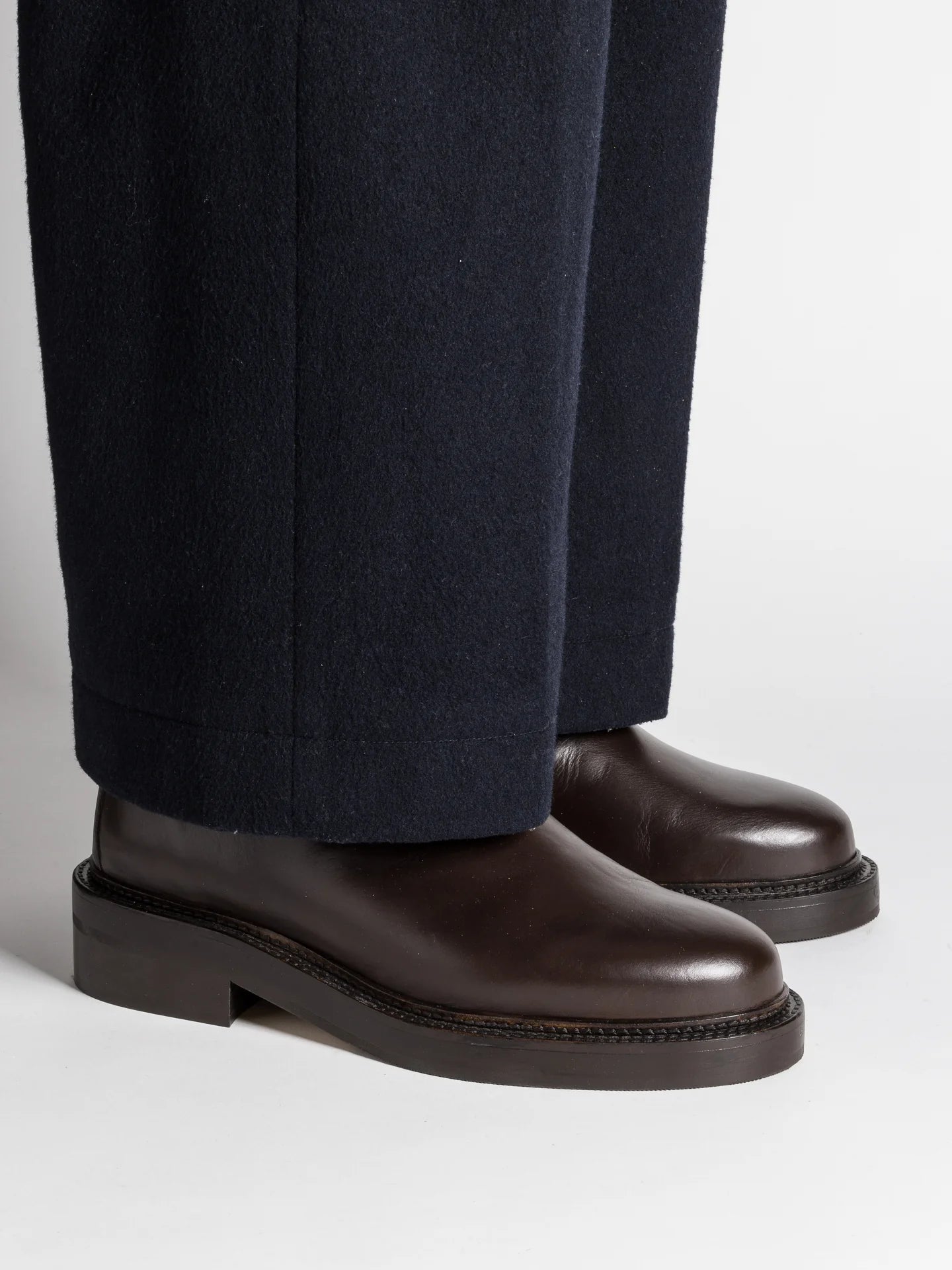MARCUS DARK BROWN