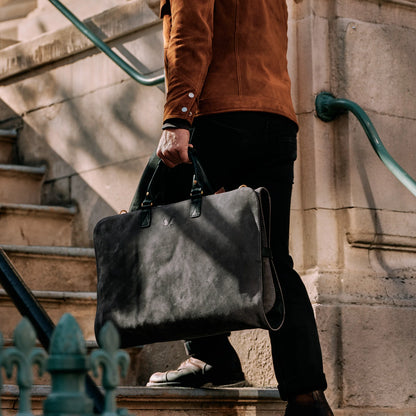 Suede Trifold - Storm Grey