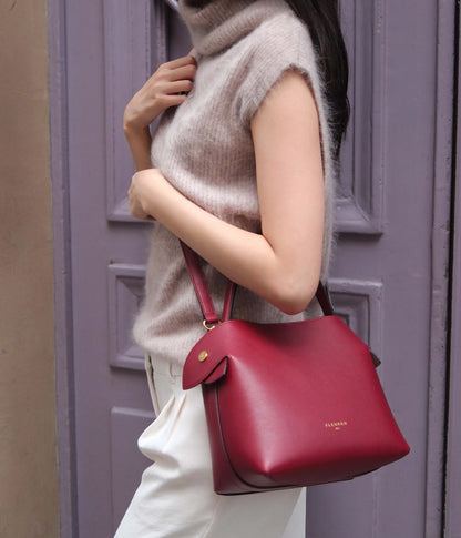 Medium Swann | Cerise