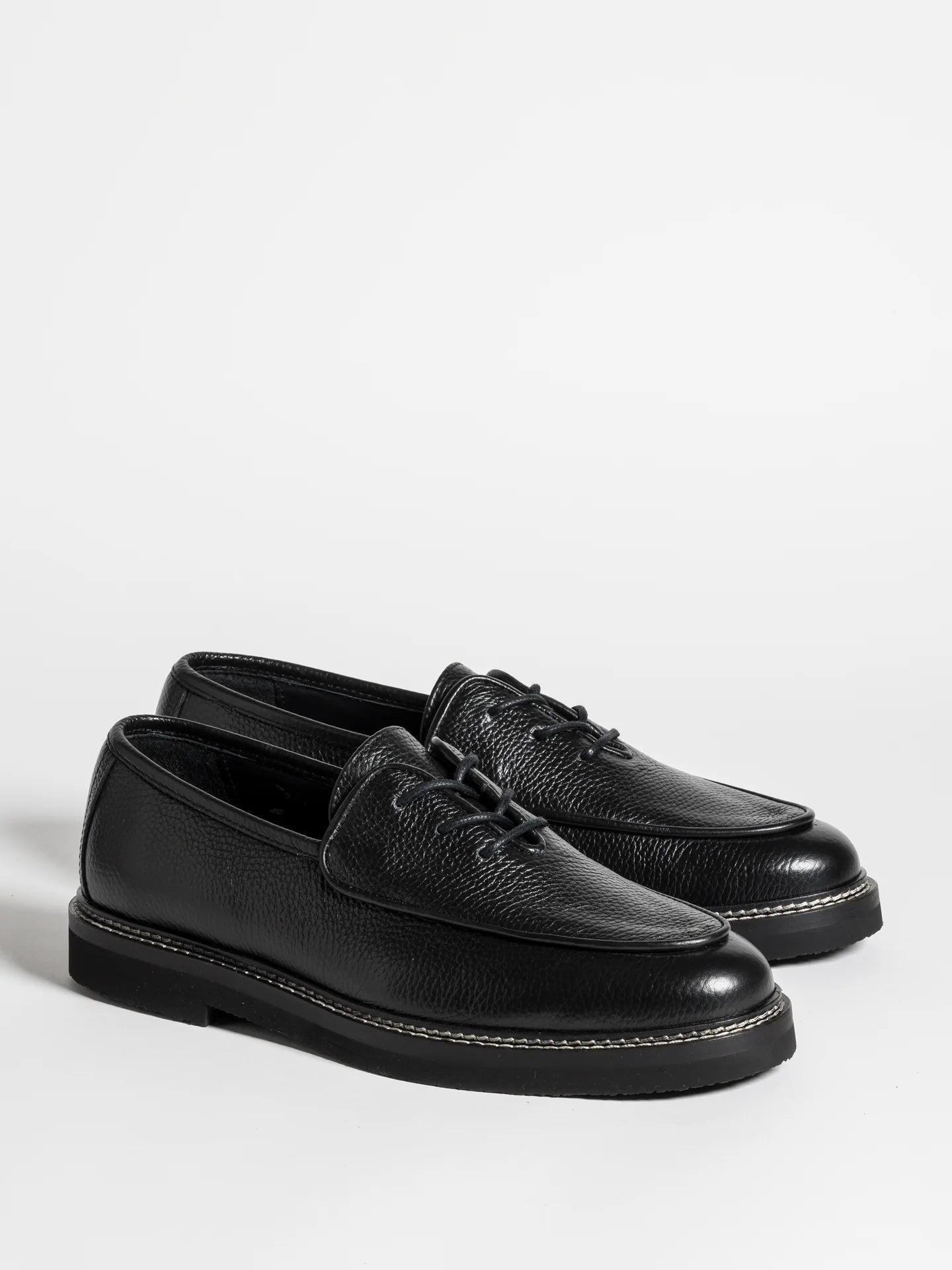 OLIVIER BLACK GRAINED