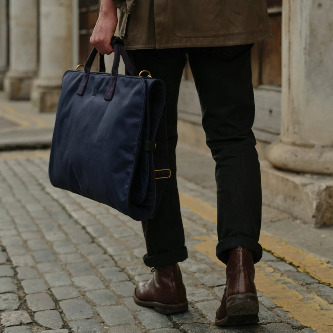 Trifold - Navy