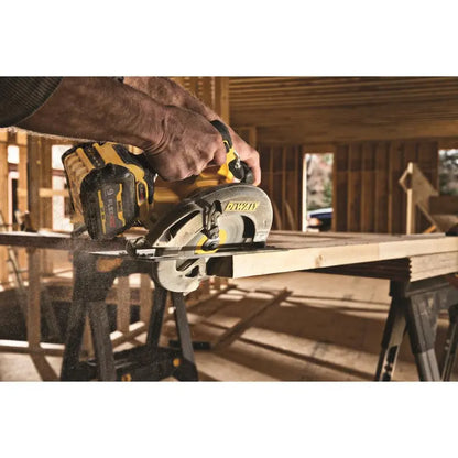 DEWALT FLEXVOLT 60V MAX 7-1/4″ Circular Saw Kit with Brake Brushless DCS578X2 from DEWALT
