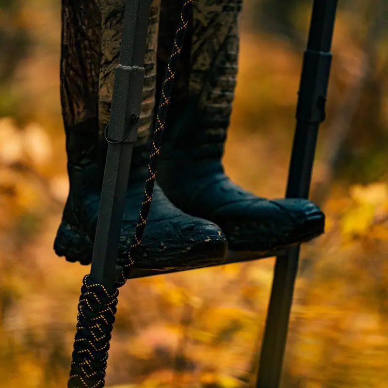 Jumbo Jack Hunting Ladder Stand  Adjustable Shooting Rail with Oversized Mesh Seat
