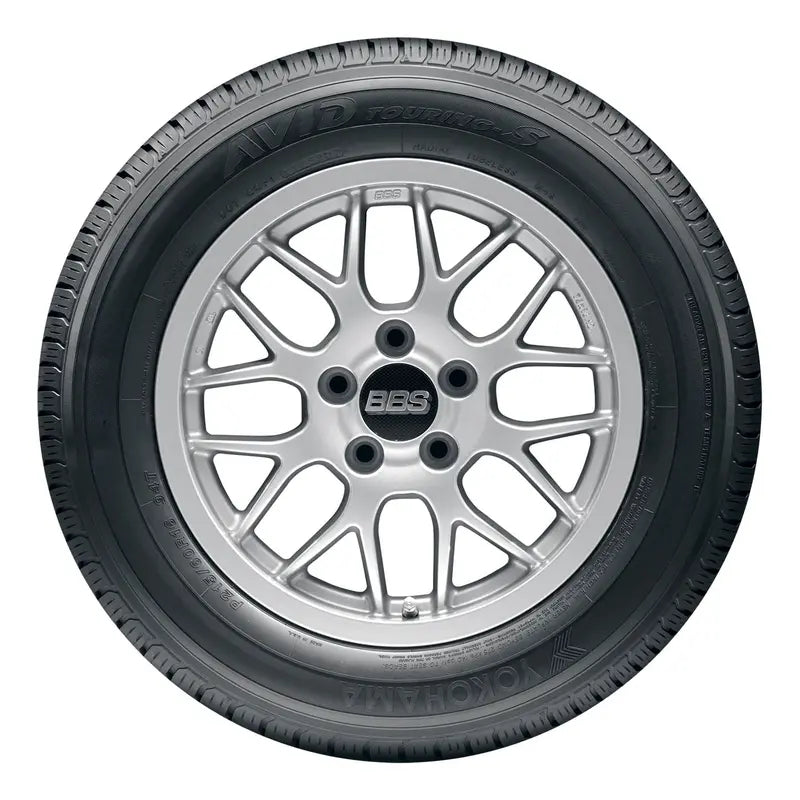 205/70R15 Yokohama Avid Touring-s Passenger Car Tire