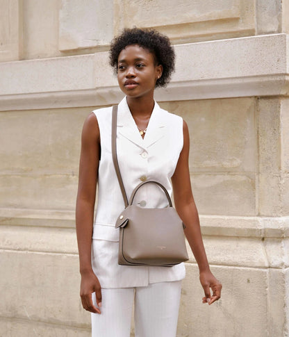 Medium Swann | Taupe