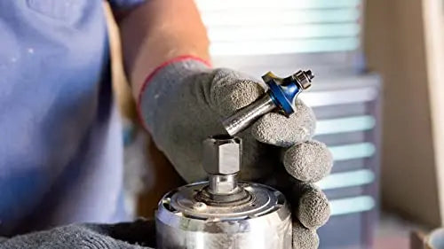 BOSCH 2.25 HP Fixed-Base Router, Aluminum, 12 AMP Motor, Adjustable Speed, Includes Accessories