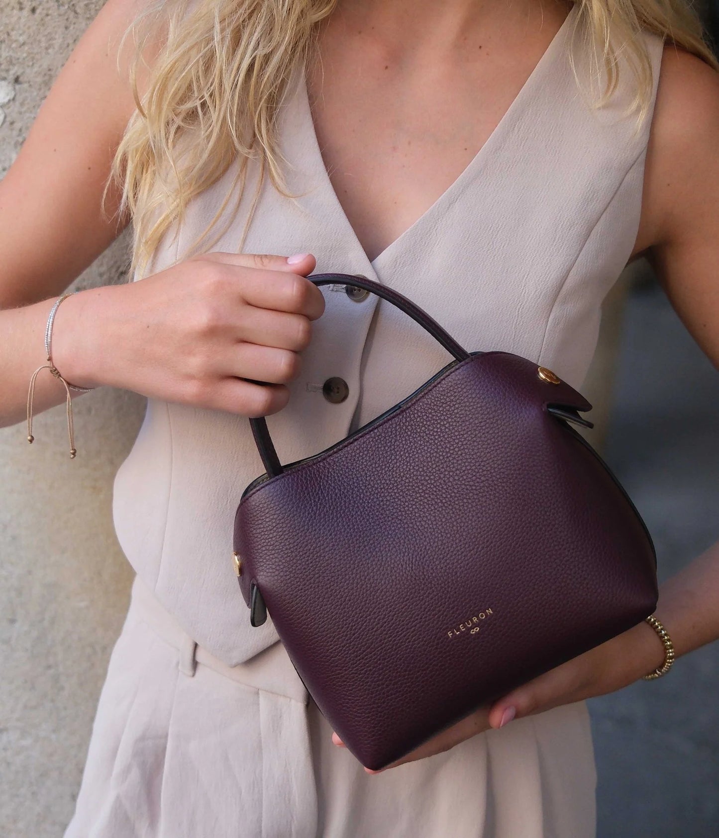 Mini Swann | Prune