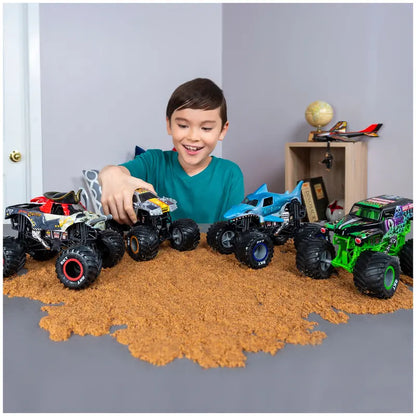 Monster Jam, Official Grave Digger Monster Truck, Collector Die-Cast Vehicle, 1:24 Scale