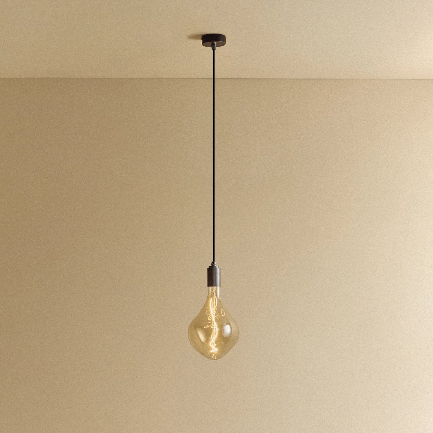 Voronoi II Pendant Light in Graphite