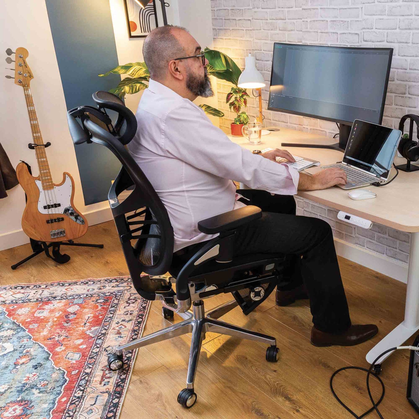 Chaise ergonomique de bureau - WAVE PREMIUM en mousse et maille