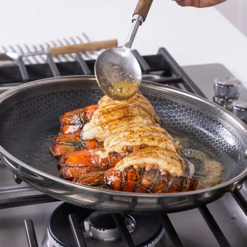 HexClad 6-Piece Hybrid Cookware Set  Stainless Steel Pans with Tempered Glass Lids (8″, 10″, 12″)