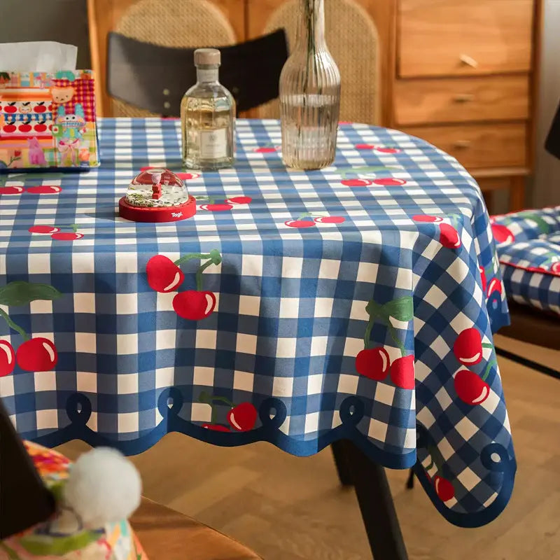 Modern INS-Inspired Checkered Tablecloth — Waterproof & Oil-Resistant Dining Cover