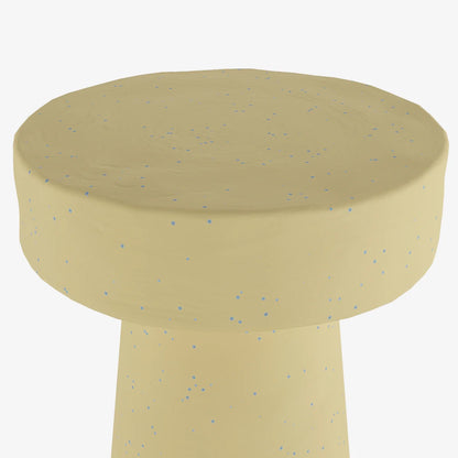 Petite table d appoint ronde design en magn sie mouchet e de bleu An mone