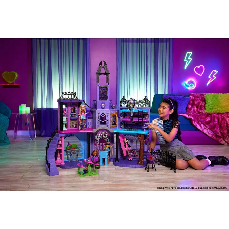 Monster High Haunted High School Playset with 35+ Accessories & 7+ Interactive Areas