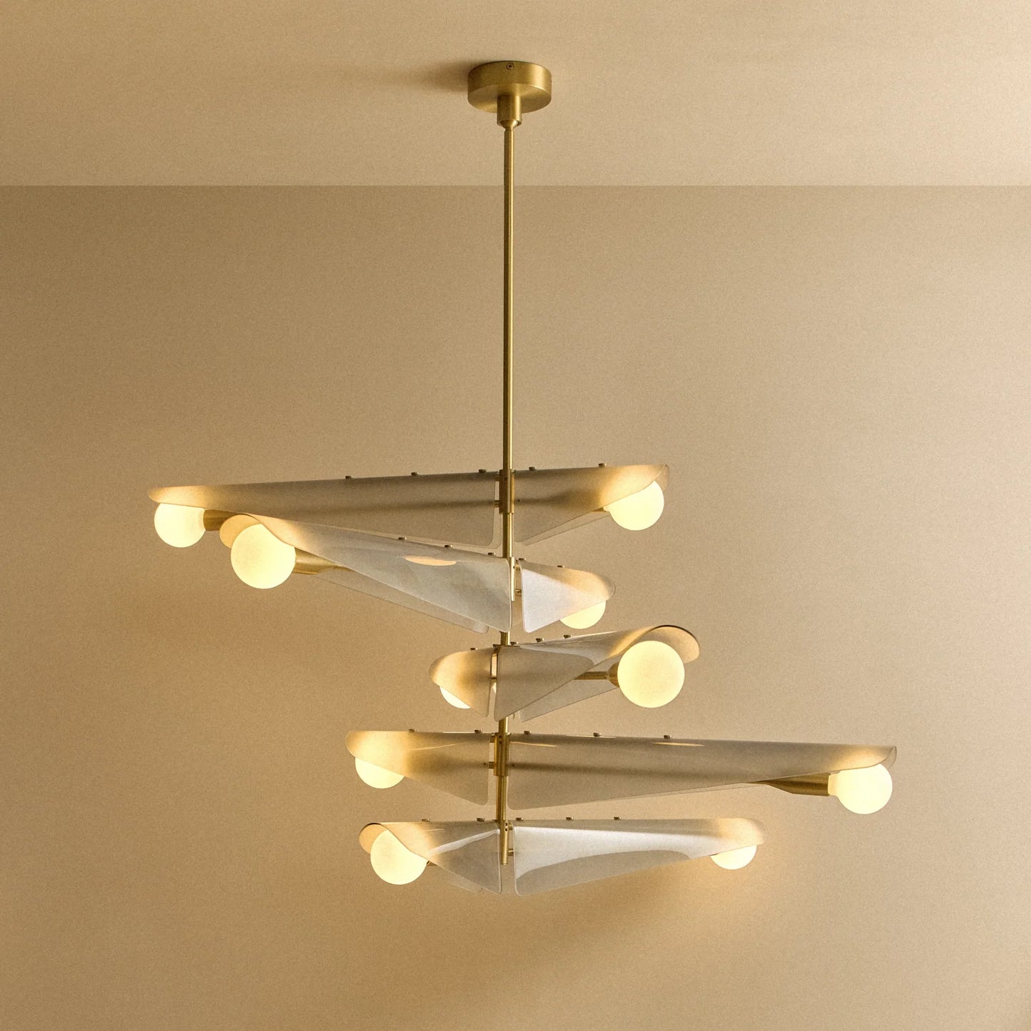 Sycamore Chandelier 5 Tiers in Dawn Grey