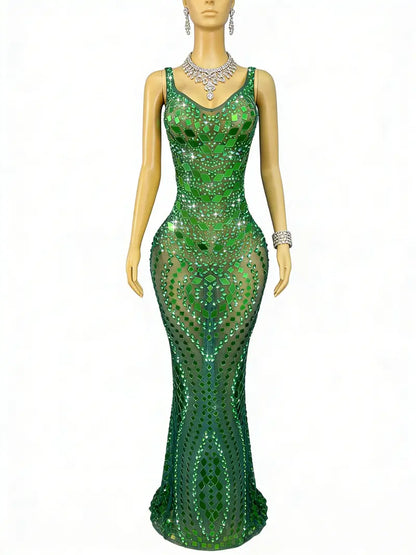 Emerald Green Sequin Mermaid Evening Dress with V-Neck, Open Back, and Floor-Length Cut