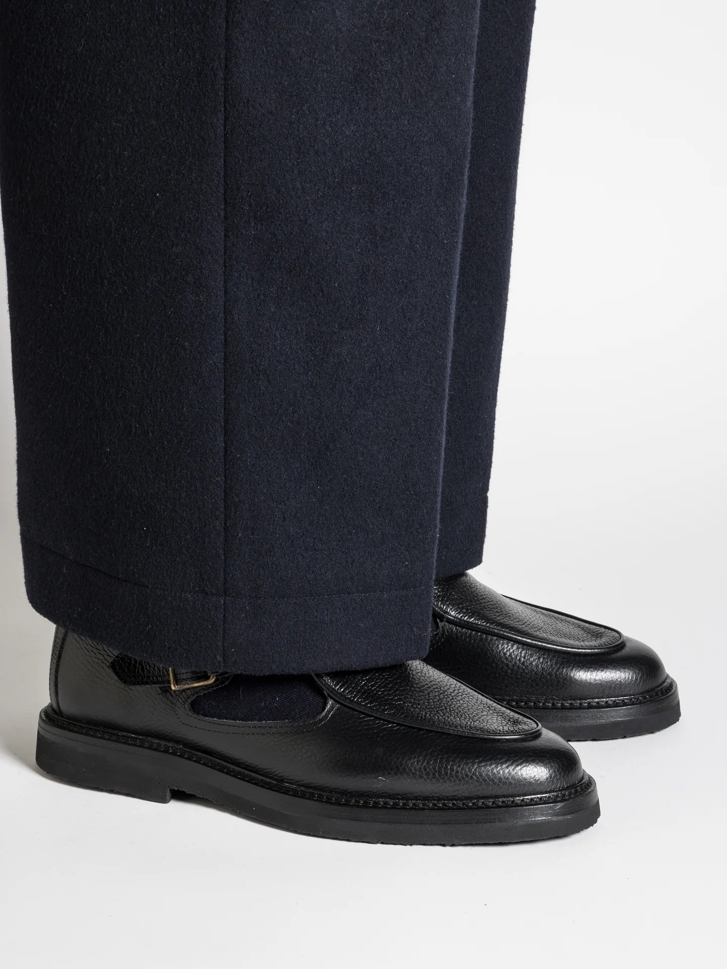 JO BLACK GRAINED
