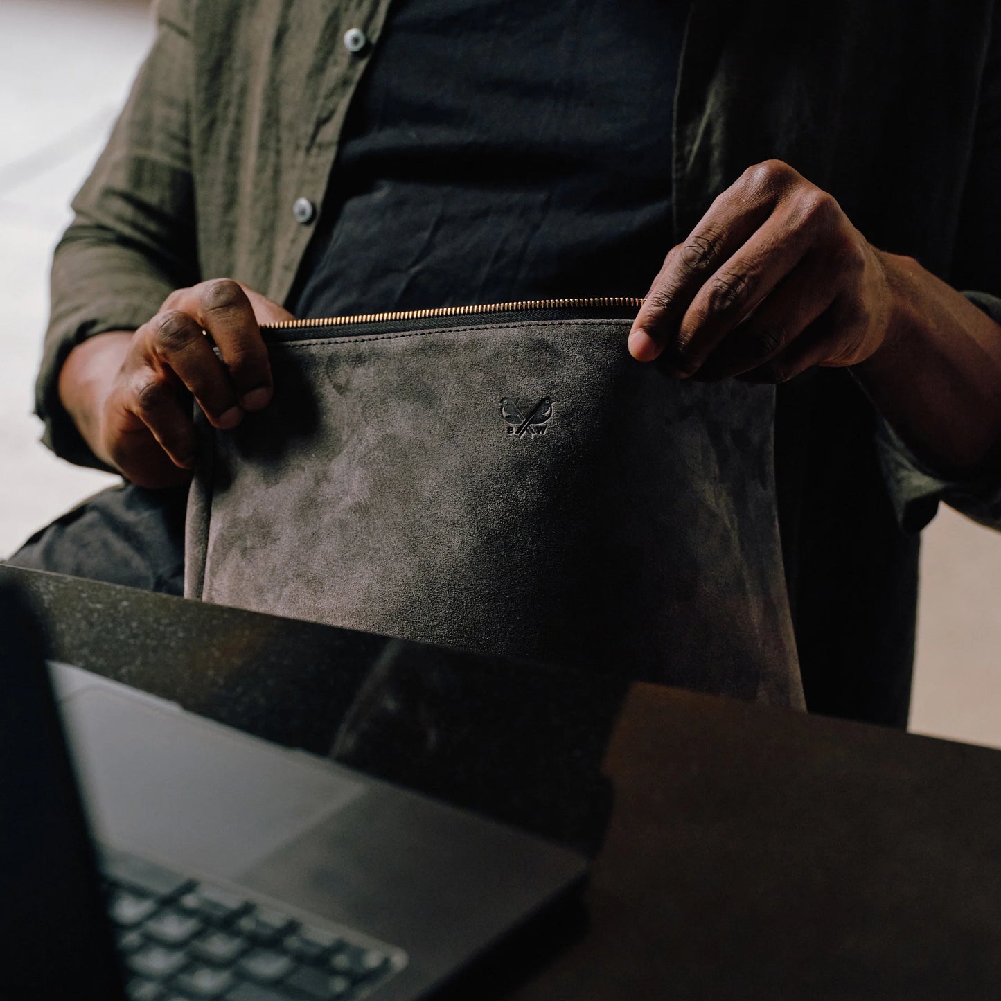 Suede Flight Pouch - Storm Grey