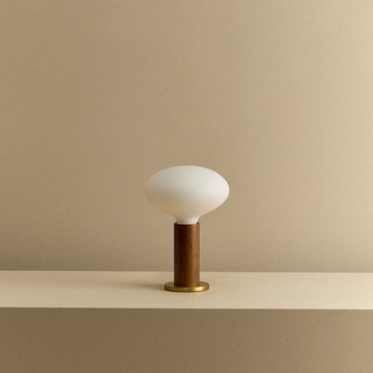 Knuckle Table Lamp in Walnut + Oval