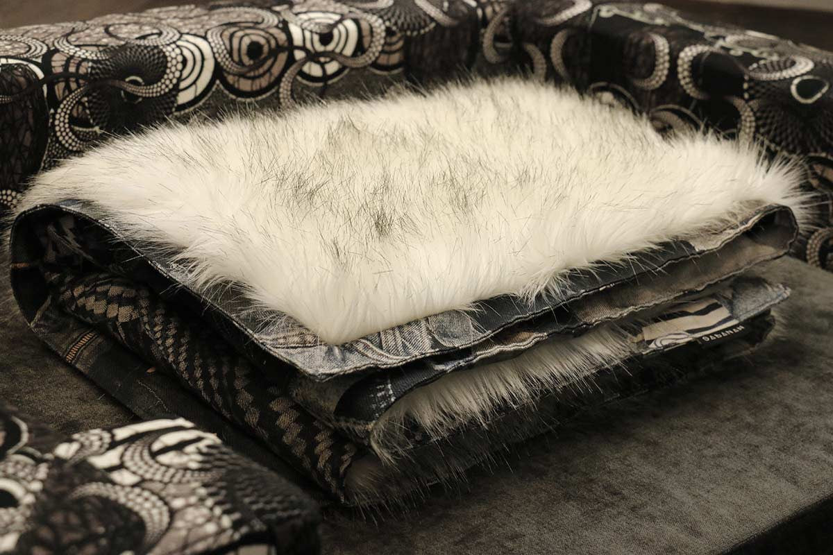Couverture pour chien « Metis » Blue Ice - Tissu Jean-Paul Gaultier