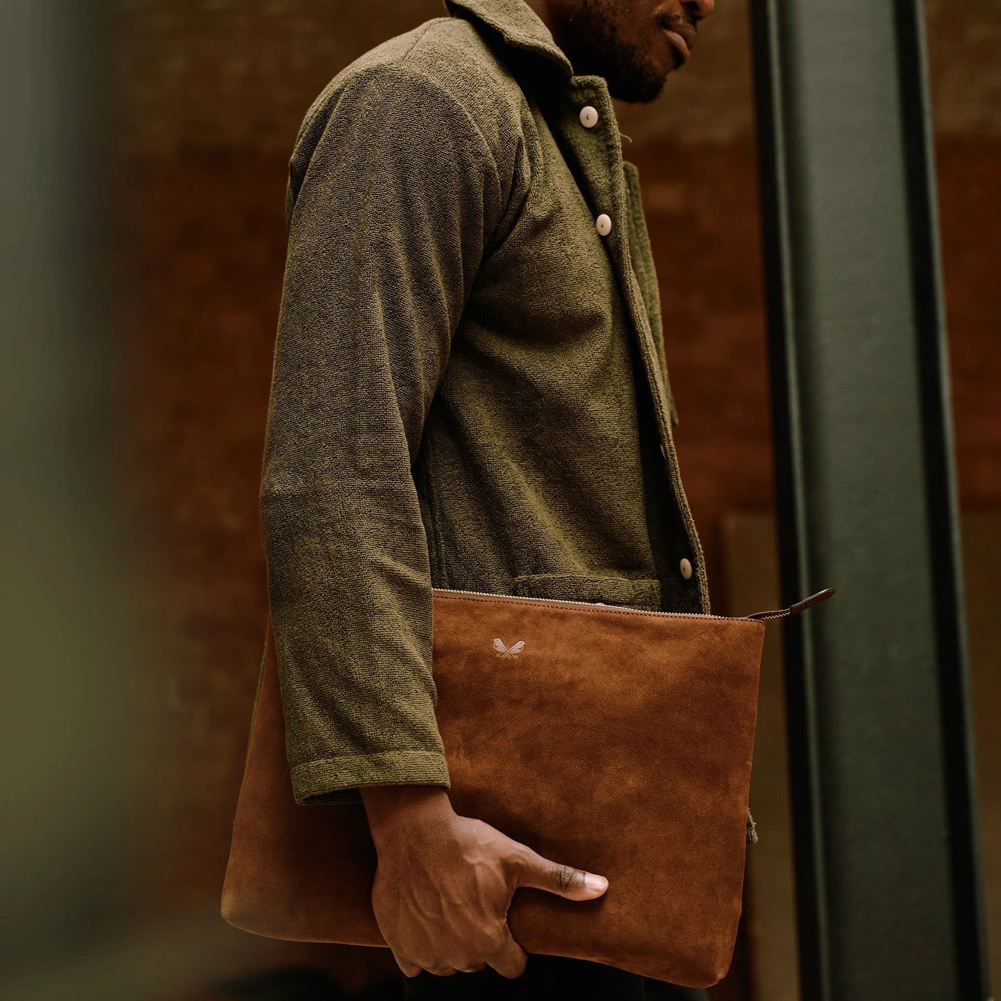 Suede Flight Folio XL - Tobacco Brown