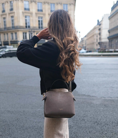 Medium Swann | Suede Taupe