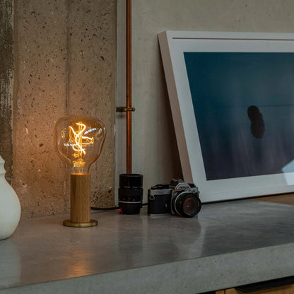 Knuckle Table Lamp in Oak + Voronoi I Set of 2
