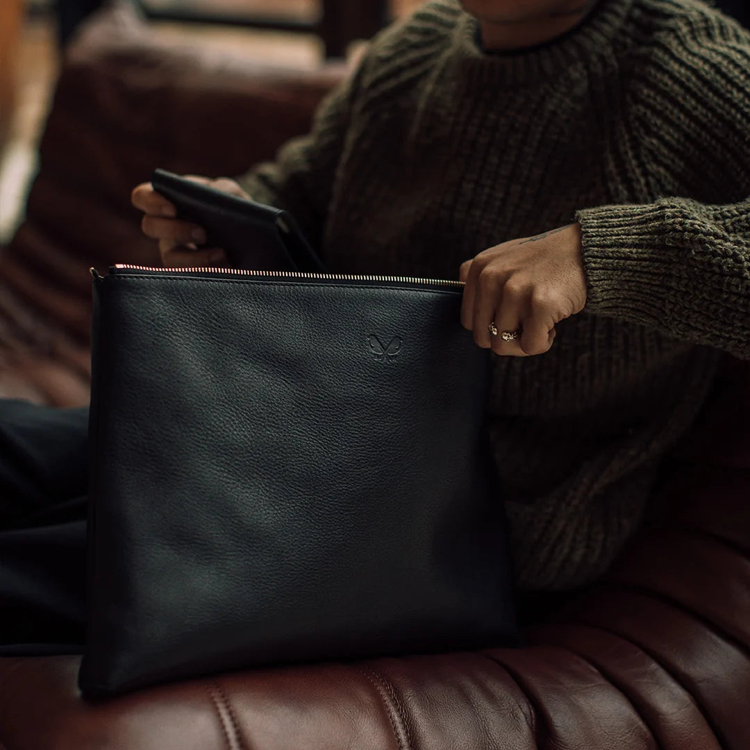 Flight Folio - Black Leather