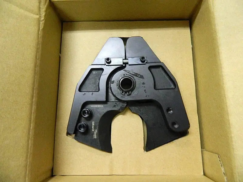 M18 Cable Cutting Jaw  750 kcmil Capacity (Model 49-16-2772)