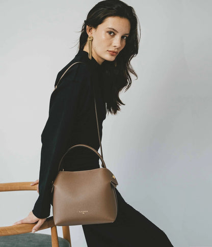 Medium Swann | Marron Glacé