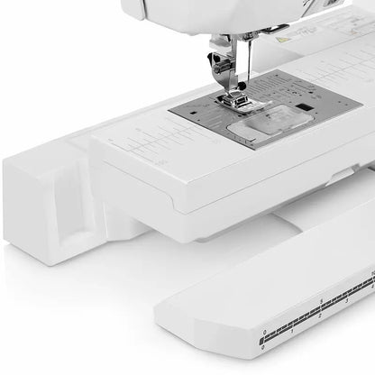 Janome Memory Craft 9850 Computerized Sewing & Embroidery Machine  Includes VIP Bonus Kit