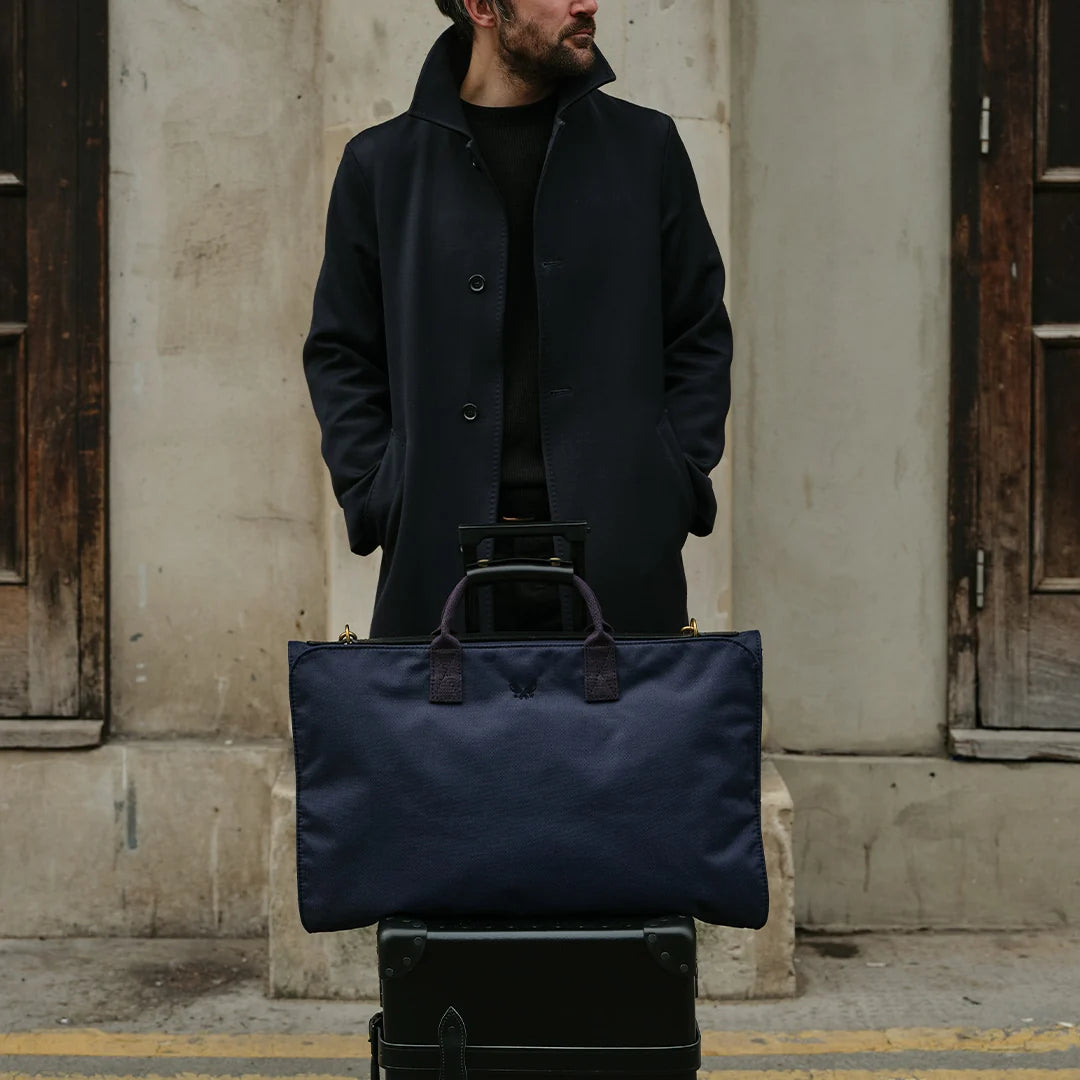 Trifold - Navy