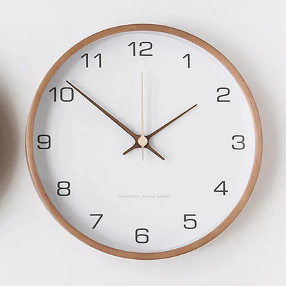 Scandinavian-Inspired Silent Round Wall Clock with Clean Dial