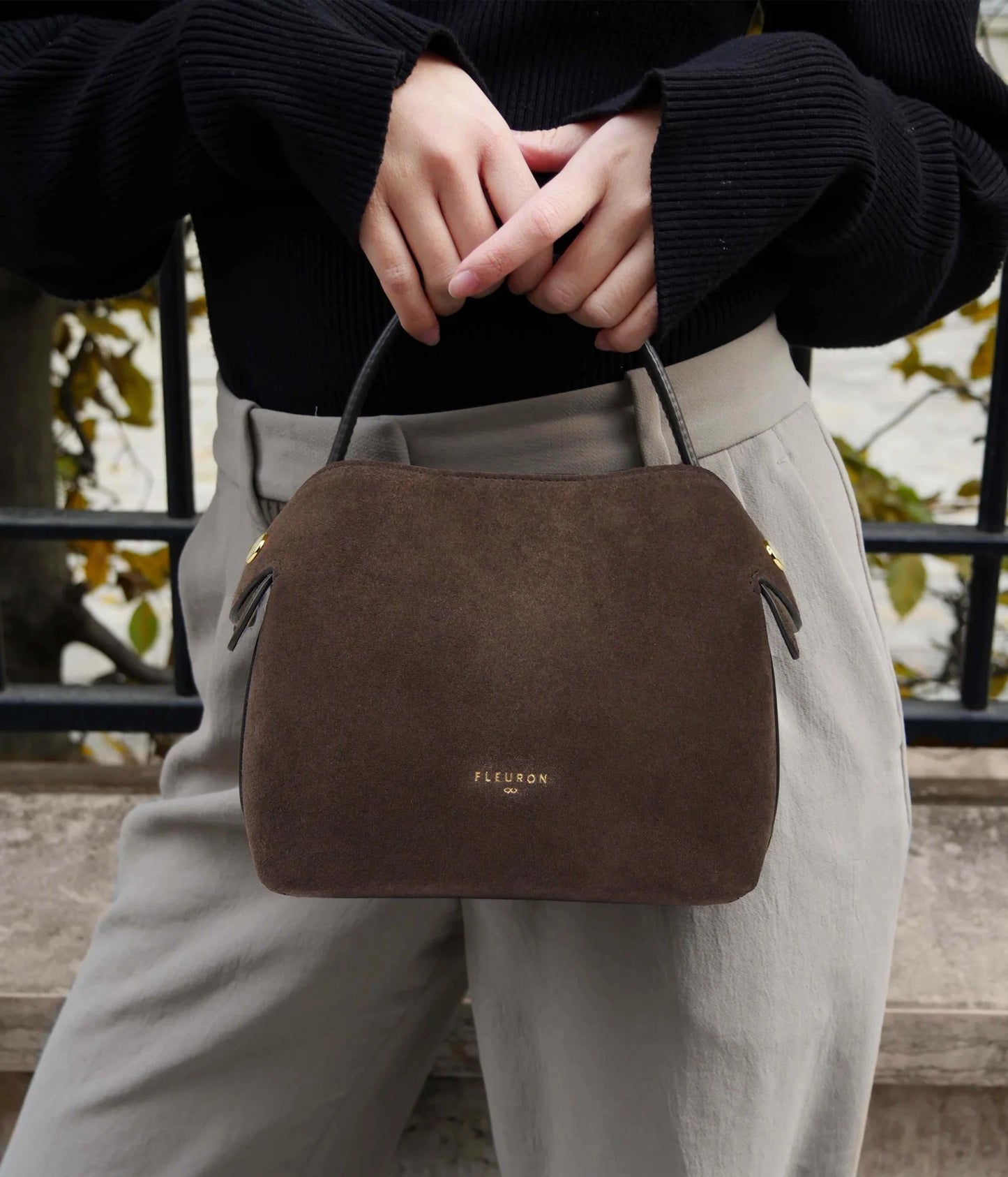 Mini Swann | Suede Moka